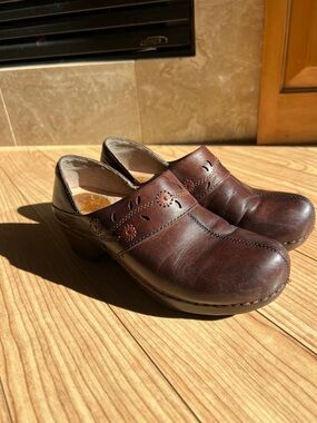 Dansko Brown Leather Women's Clogs with Decorative Cutouts